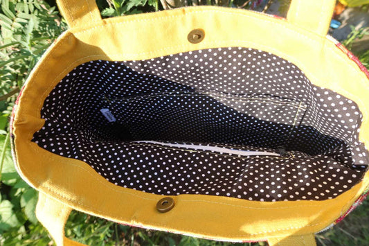 tulip tote bag (1)