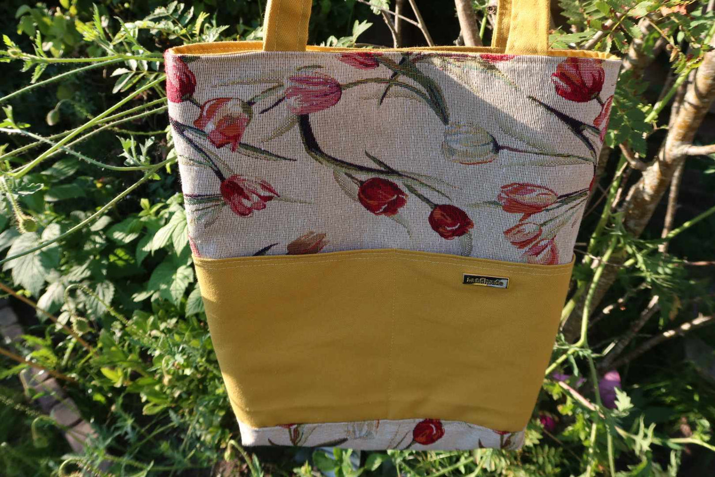 tulip tote bag (3)